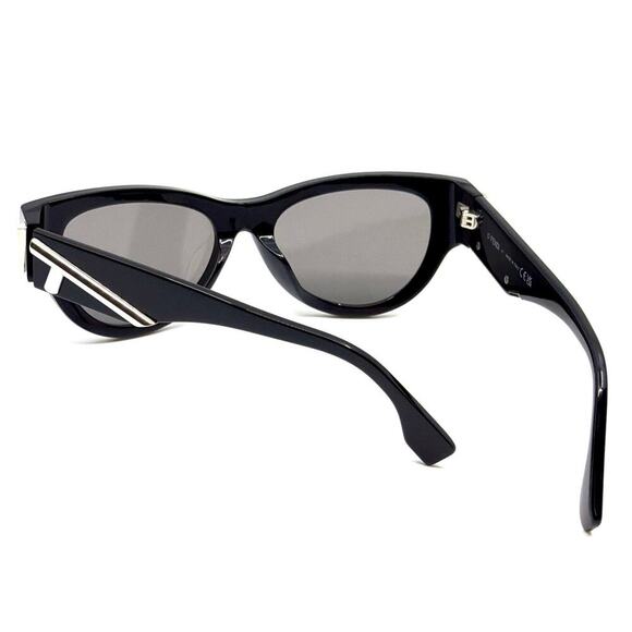 NEW!!! FENDI Sunglasses FE40135F 01A Authentic main image 4